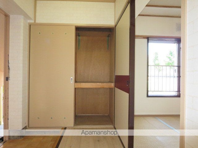 フォーシーズン滝川Iの内装写真