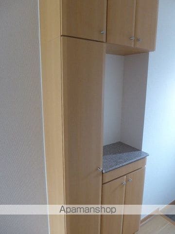 ティアラ城前の内装写真