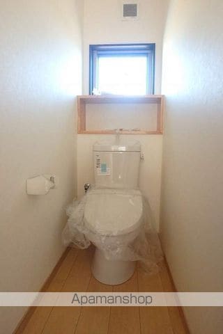 小林市 1階建 築8年の内装写真