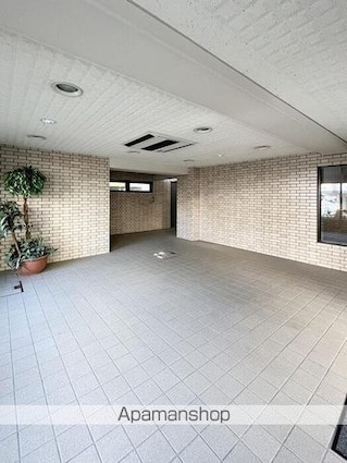 エムメイト綱町[1K/24.5m2]のロビー