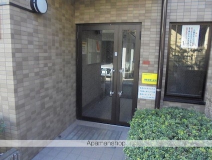 東京都杉並区和泉１丁目[1K/27.25m2]のエントランス2