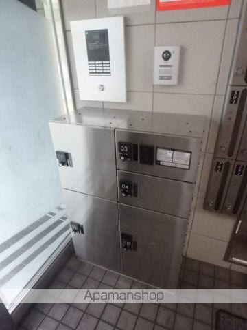 ラビエ円山の玄関写真