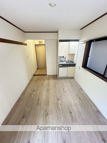 カスティル渋谷の内装写真