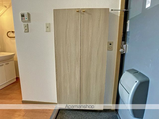 レジュウィールB棟C棟の内装写真