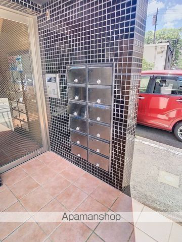 リーベンパレス荒田IIの玄関写真