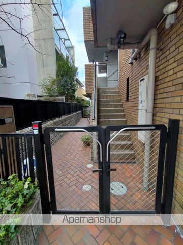 夙川アネックスIIIの玄関写真