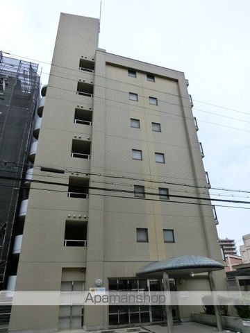 KM ESAKAの外観写真