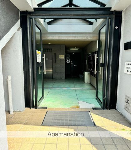 エルスト東住吉の玄関写真