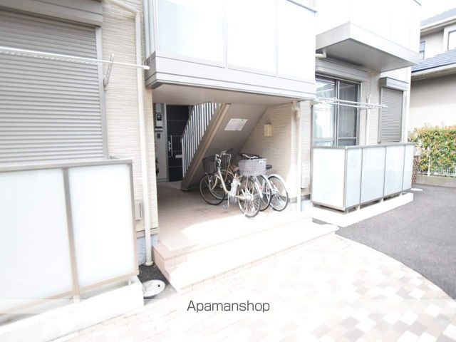 レジデンス・ハラIIIの玄関写真