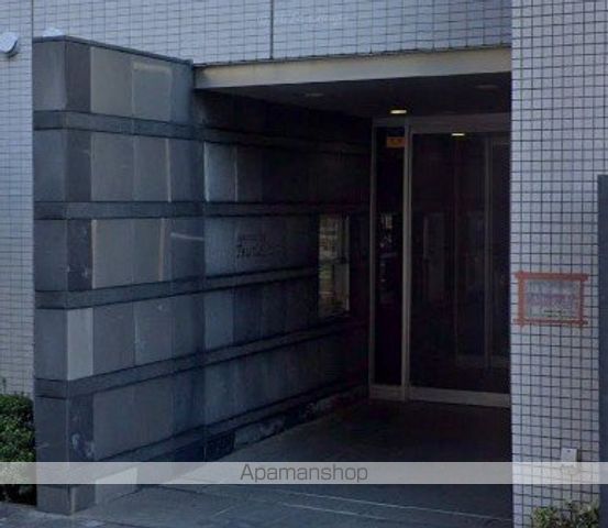 アパートメンツ綱島の玄関写真
