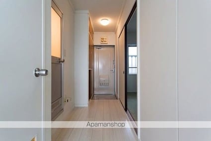 ビレッジハウス向台タワー１号棟[2DK/40.38m2]の玄関