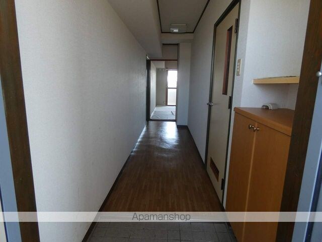 メゾンドール中寺[6LDK/100m2]の玄関