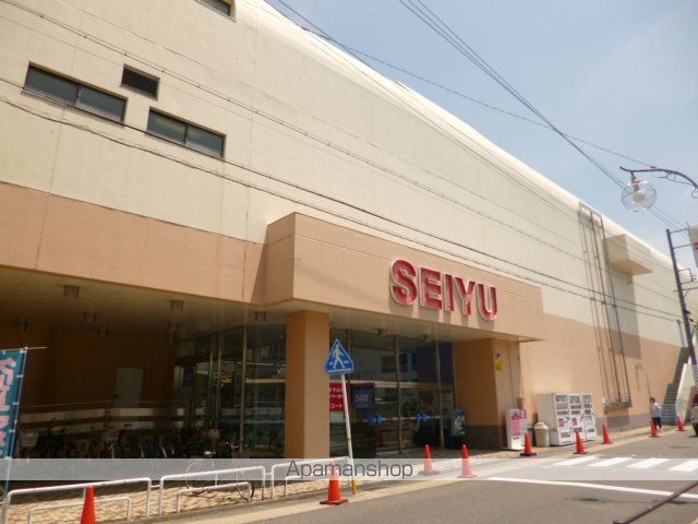 新宿ビルの周辺写真