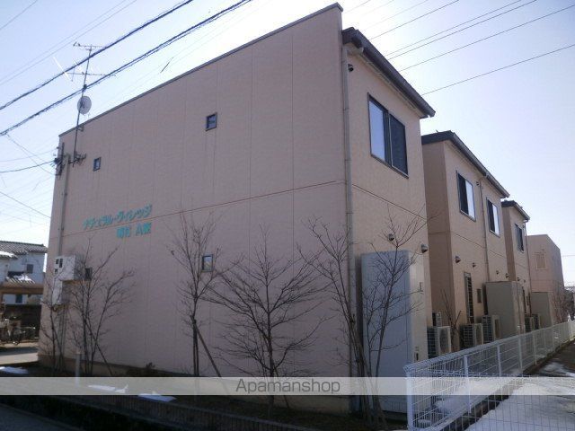 ナチュラルヴィレッジ町村A棟の外観写真