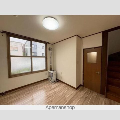北11東11 一棟二戸の内装写真
