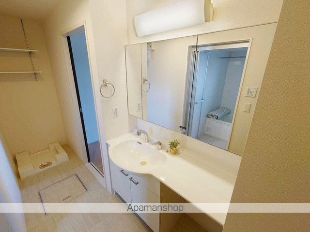 和歌山県和歌山市栄谷[2LDK/66.31m2]の洗面所