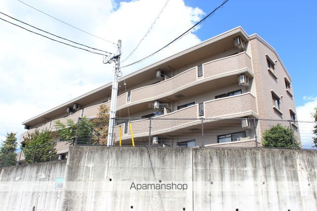 ブリリアントヒルズの外観写真