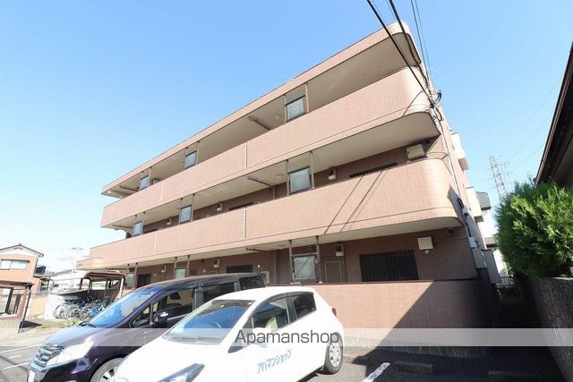 サンフィールドマンションの外観写真