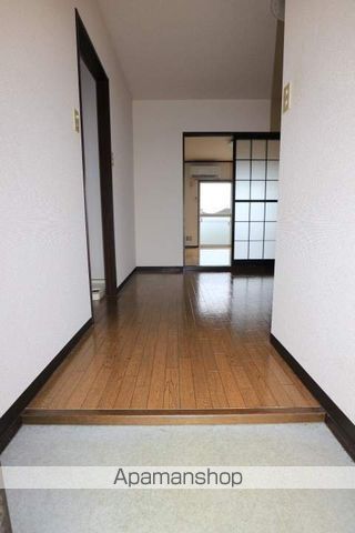 セフィラ川下の内装写真
