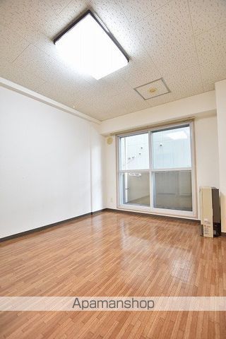 メゾンクレスト北大前IIの内装写真