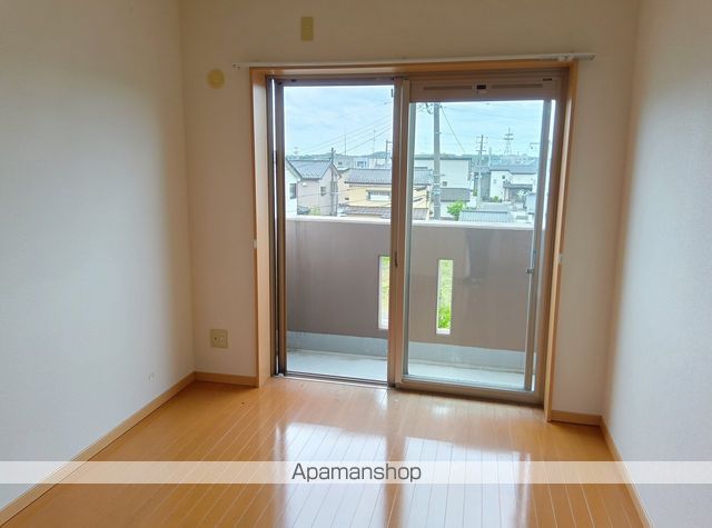 apartment 福島県相馬市中村字高池前
中村の賃貸情報を見る
物件地図