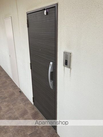 レガーロ旭町の玄関写真