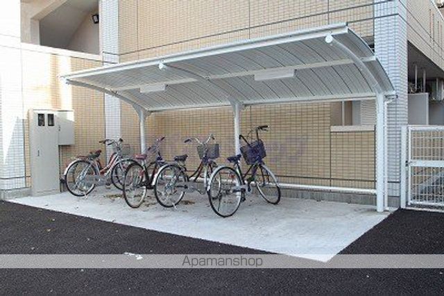 ワイズ パラシオンの玄関写真