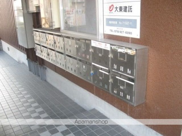 ドミール加佐の玄関写真