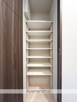 オーキッドレジデンス住吉[1R/25.53m2]の収納2