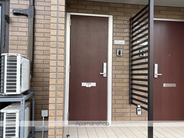 グランハート A棟の玄関写真