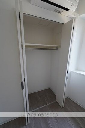 コスモリード新宿余丁町[2LDK/62.24m2]の収納