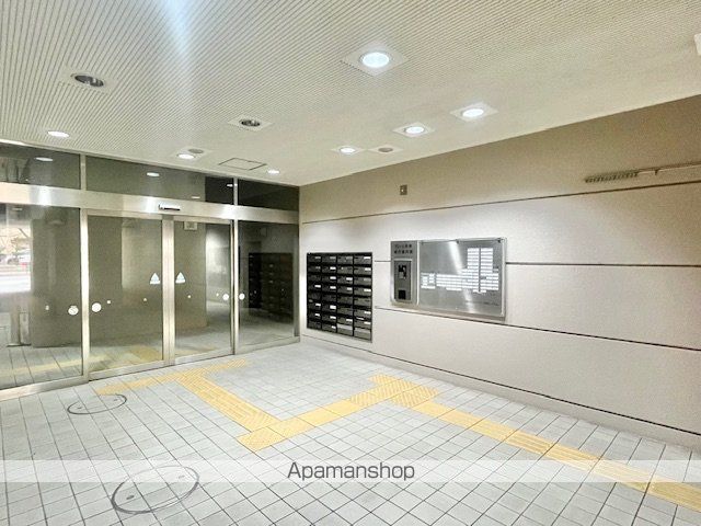 アミング潮江イースト15−2号棟の玄関写真