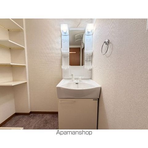 アドラブール加茂の内装写真