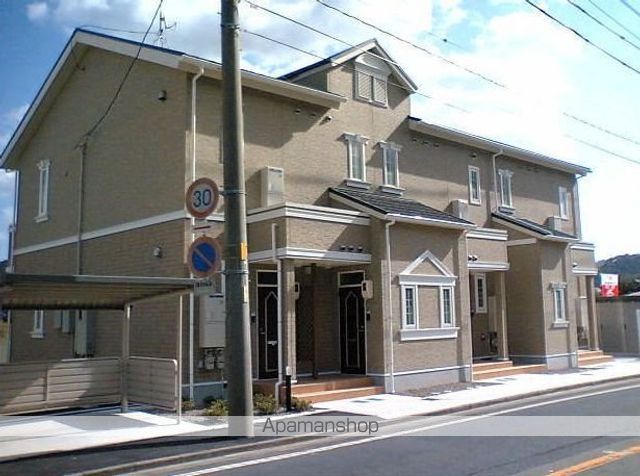 グリュッククレー A棟