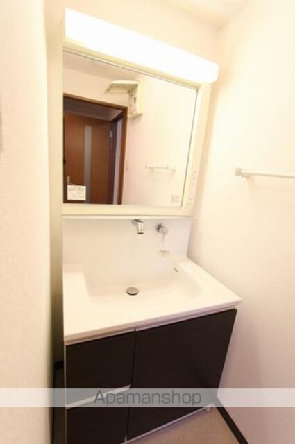 香川県高松市塩上町３丁目[1K/37.2m2]の洗面所