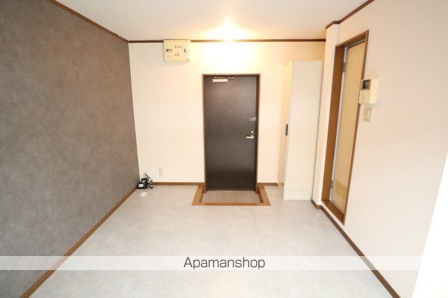 プレシャス クレインの内装写真