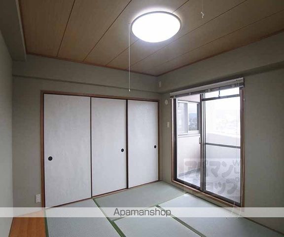 パインフィールド二条城の内装写真