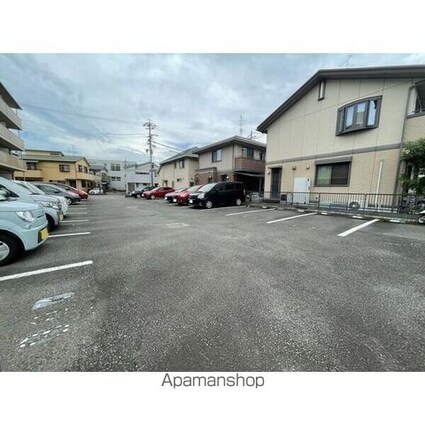 グランポワールⅠ[2LDK/52.25m2]の駐車場5