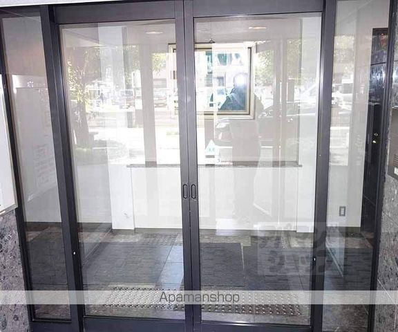 KINDIII北館の玄関写真