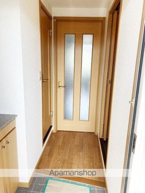 東京都昭島市緑町５丁目[1R/25.72m2]の玄関