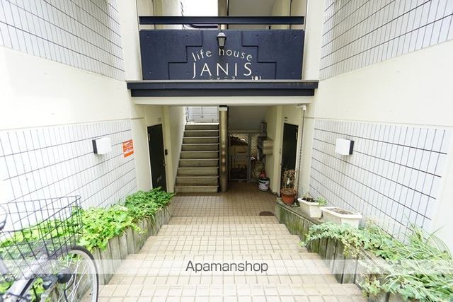 ライフハウスジャニスの玄関写真