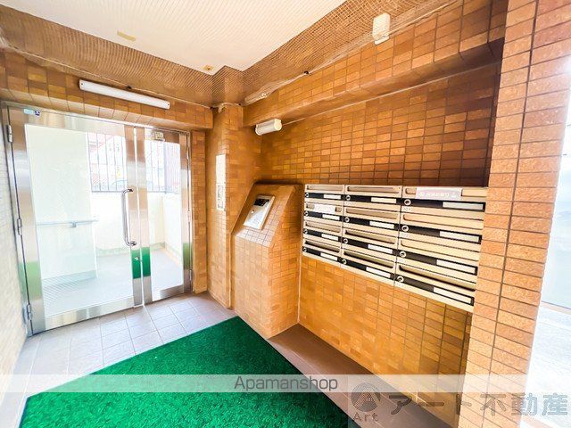 リバーサイドマンションの玄関写真