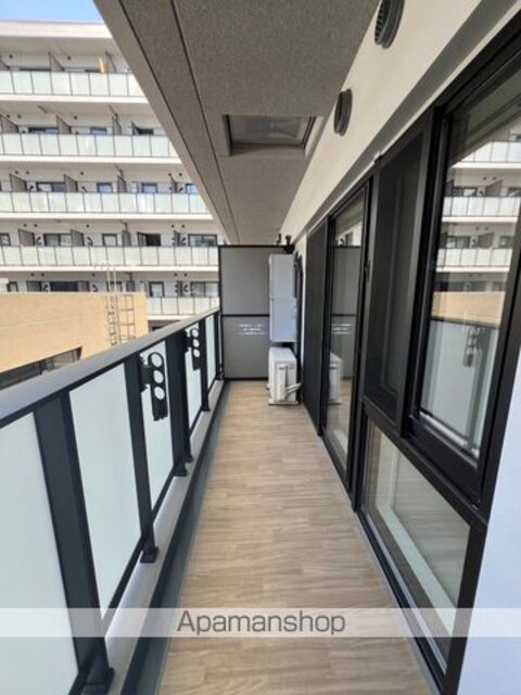 東京都新宿区百人町３丁目[1LDK/42.35m2]のバルコニー