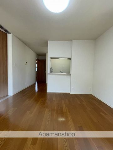 メープルコートNAKAO E棟の内装写真