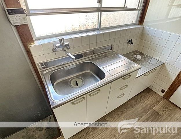 予讃線 三津浜駅 徒歩7分 1階建 築52年の内装写真