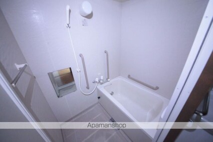 トライアーバンめじろ台[3LDK/64m2]のバス