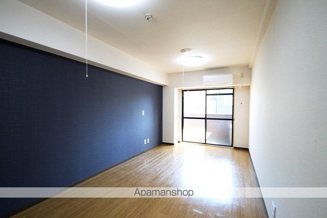 マイルド新大阪レジデンス3号館の内装写真