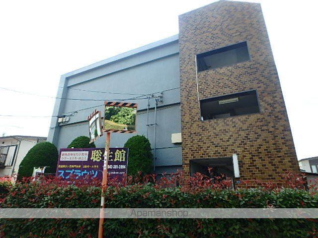 小川マンションの外観写真