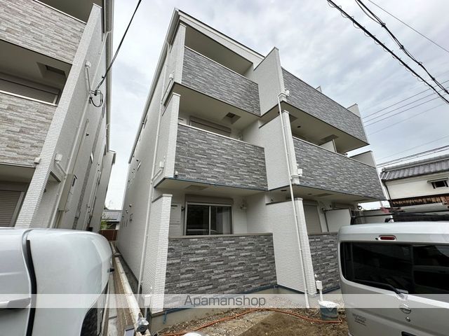 クリエオーレ郡津IIの外観写真