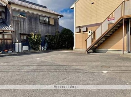 滋賀県甲賀市水口町高塚[2DK/38.88m2]の駐車場